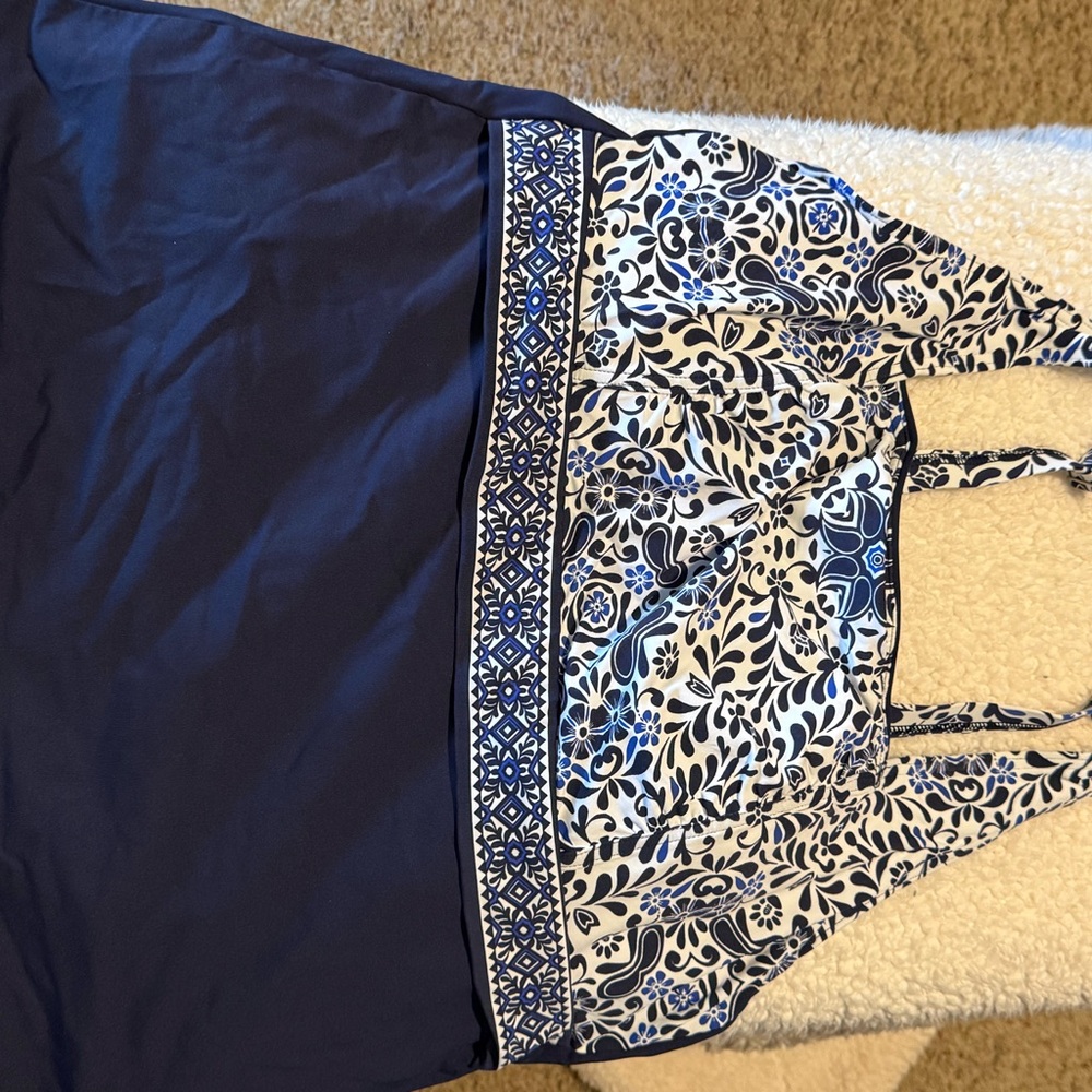 Lands' End Blue and White Tankini swim top